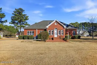 107 W Raintree Lane, Goldsboro, NC 27534 – photo 4: 01-107 W Raintree Ln-1