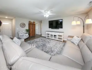 100 Cutters Lane, Elizabeth City, NC 27909 – photo 4: Great room 1