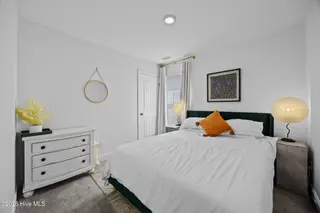 905 Walnut Street, Wilmington, NC 28401 – photo 24: 26_bedroom