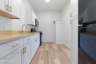 316 E Walter Street, Whiteville, NC 28472 – photo 16: Beautiful kitchen!