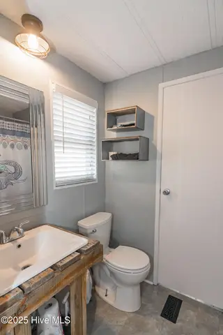 312 Peanut Road, Hampstead, NC 28443 — 3-bedroom manufactured home, Hampstead, NC, photo 20 of 43: IMG_0725