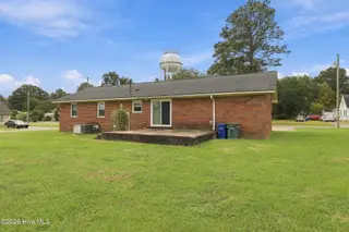 367 Second Street, Ayden, NC 28513 — 3-bedroom home, Ayden, NC, photo 6 of 41: 6-web-or-mls-BLS_0192