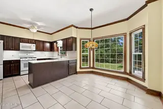 602 Kempton Drive, Greenville, NC 27834 – photo 16: 16-web-or-mls-BLS_0358