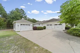 139 Broken Ridge Trail, West End, NC 27376 – photo 14: 12-web-or-mls-139-broken-ridge-trail