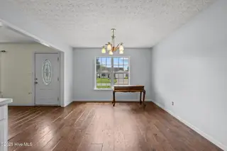 107 Luke Court, New Bern, NC 28560 – photo 7: Dining Area