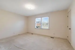 401 S Madison Avenue, Goldsboro, NC 27530 — 4-bedroom home, Goldsboro, NC, photo 14 of 28