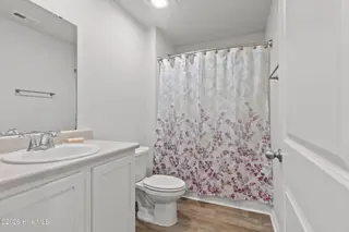 849 Tuscarora Trail, Jacksonville, NC 28546 – photo 15: Bathroom 2