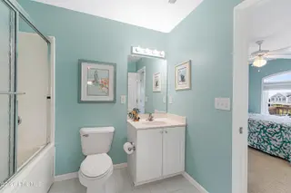 118 Heverly Drive, Emerald Isle, NC 28594 – photo 23: Primary ensuite