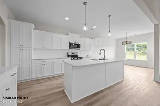 1109 Lunenburg Place, Jacksonville, NC 28540 – photo 9: 7-web-or-mls-IMG_9279