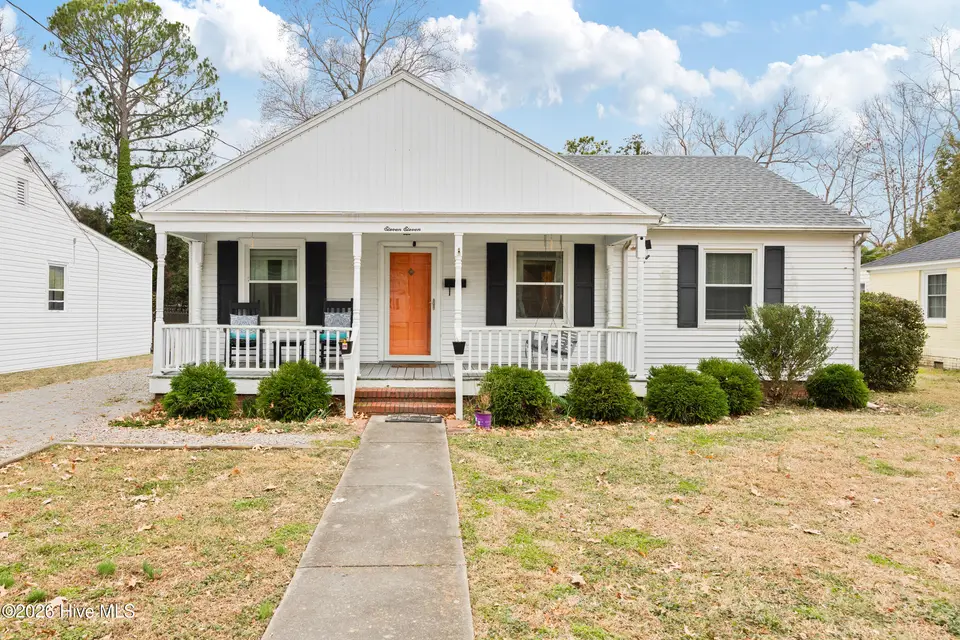 1111 E Williams Circle, Elizabeth City, NC 27909 – photo 1 of 32: 1111