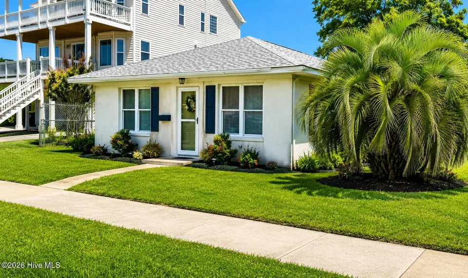 1100 Shepard Street, Morehead City, NC 28557 – photo 1 of 5: Sound View