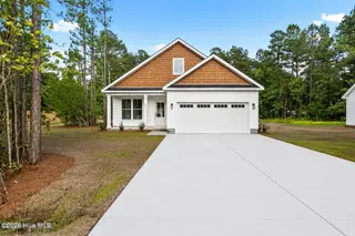 86 Whispering Pines Court, Hampstead, NC 28443 – photo 1: eaa4d685-0b72-40a9-9da6-be95c075ddee