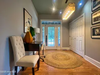 1120 S 3rd Street, Wilmington, NC 28401 – photo 7: (9) Foyer(3)