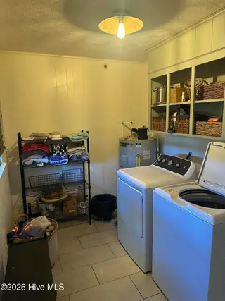 2182 Crusoe Island Road, Whiteville, NC 28472 – photo 20: laundry room