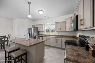 806 Tuscarora Trail, Jacksonville, NC 28546 – photo 15: 12_kitchen