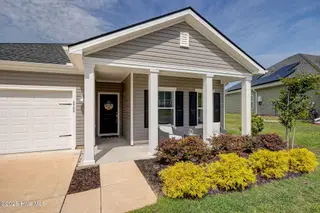 6909 English Holly Court SW, Ocean Isle Beach, NC 28469 — 3-bedroom home in Cameron Woods, Ocean Isle Beach, NC, photo 2 of 55: 6909EnglishHollyCourtSW(4)