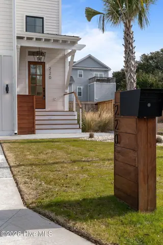220 Georgia Avenue, Carolina Beach, NC 28428 – photo 5: 47-web-or-mls-BTS01066