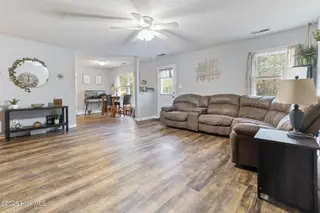 147 Liberty Park Road, Jacksonville, NC 28540 – photo 7: 7-web-or-mls-IMG_7183RE