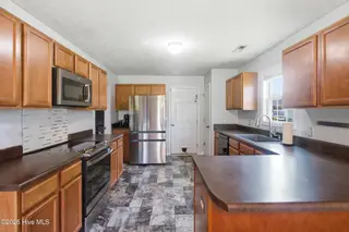 2820 Walter Drive, New Bern, NC 28562 – photo 6: Kitchen