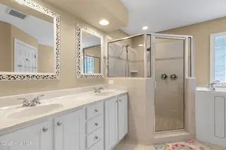 4414 Grey Oaks Court, Wilmington, NC 28412 – photo 22: GreyOaks4414-9mbaDianeL33A7432-CR2