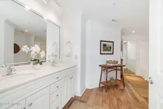 4425 Arendell Street 303 Harborside Club At 70 West, Morehead City, NC 28557 – photo 21: En suite primary bathroom