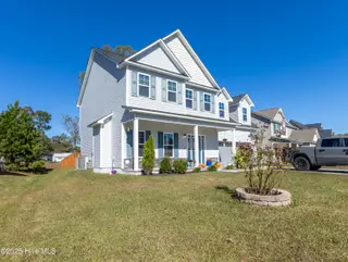 211 Holly Grove Court E, Jacksonville, NC 28540 – photo 2: IMG_0531-HDR