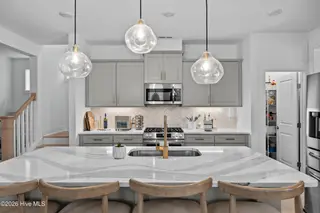 4025 Watersail Drive, Wilmington, NC 28409 – photo 10: Gourmet Kitchen