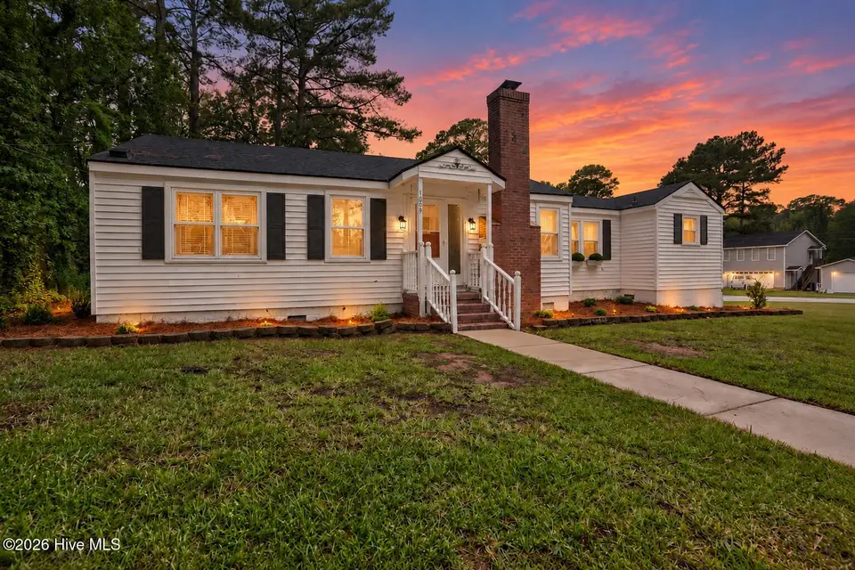 1009 Walnut Street W, Wilson, NC 27893 – photo 1 of 20: Twilight