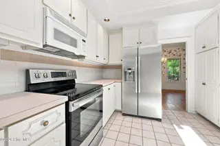 110 Sutton Drive, Cape Carteret, NC 28584 – photo 9: Kitchen