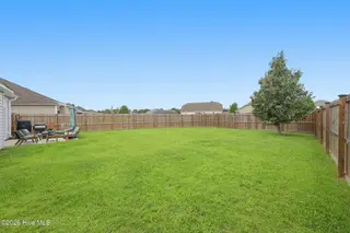 219 Seville Street, Jacksonville, NC 28546 — 4-bedroom home in Carolina Plantations, Jacksonville, NC, photo 18 of 55