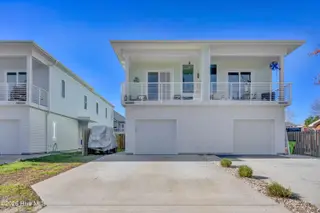 507 Greenville Avenue Unit 1, Carolina Beach, NC 28428 – photo 1: 001_img_7867_853