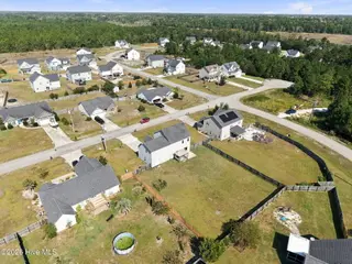 203 Chestwood Drive, Hubert, NC 28539 – photo 8