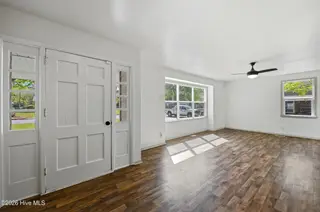 721 Vernon Drive, Jacksonville, NC 28540 – photo 7: 6_721_vernon_dr_006