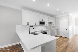 235 Cline Way Unit 107, Beaufort, NC 28516 – photo 8: Kitchen