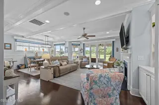 222 Twining Rose Lane, Holly Ridge, NC 28445 – photo 7: Living Area