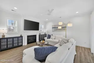 753 Edgerton Drive, Wilmington, NC 28412 – photo 15: Built-in Cabinets