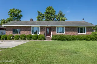 1303 Little River Drive, Elizabeth City, NC 27909 – photo 2: 9H4A2288-HDR[2]