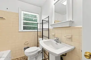 102 N Meade Street, Greenville, NC 27858 – photo 24: 23-web-or-mls-IMG_1182_edit