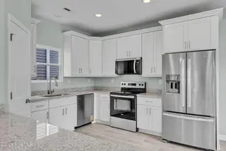423 Elcinoca Drive, Elizabeth City, NC 27909 – photo 22: 21-web-or-mls-18-print-DSC_1211