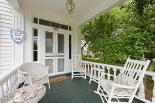 307 Ann Street, Beaufort, NC 28516 – photo 3: 7-web-or-mls-307 ann st 007