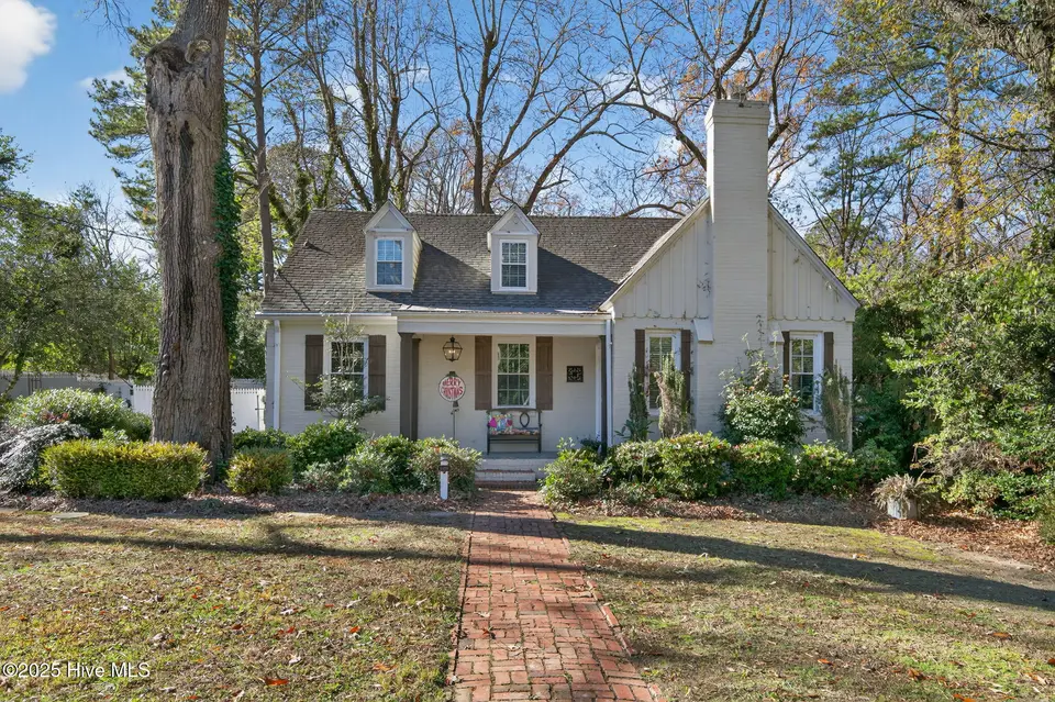 1305 Kenan Street NW, Wilson, NC 27893 — 3-bedroom home in Cavalier Terrace, Wilson, NC, photo 1 of 42: Front