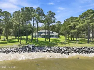 492 Sandy Point Drive, Beaufort, NC 28516 – photo 17: 16-web-or-mls-492 Sandy Point 016
