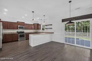804 Oleander Street, Jacksonville, NC 28540 — 4-bedroom home in Williamsburg Plantation, Jacksonville, NC, photo 12 of 41
