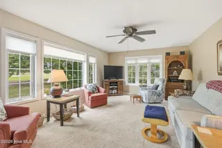 105 Laurel Court, Pine Knoll Shores, NC 28512 – photo 18: Family room