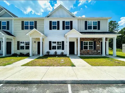 733 Cross Bridge Way, Sneads Ferry