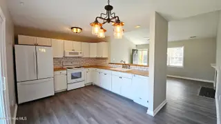 183 Parnell Road, Hubert, NC 28539 – photo 10: Kitchen