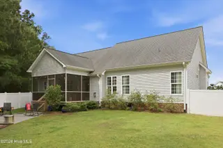 3100 Streamside Lane, Winterville, NC 28590 — 3-bedroom home in Brookstone, Winterville, NC, photo 5 of 50: IMG_0891