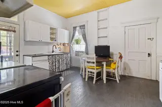 601 N Road Street, Elizabeth City, NC 27909 – photo 12: 13-web-or-mls-nro-3
