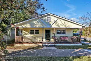 721 Campbell Street, Wilmington, NC 28401 – photo 1: Home!