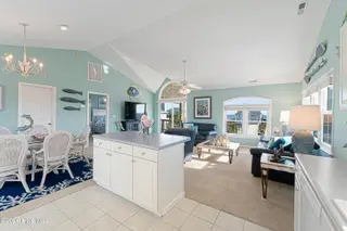 118 Heverly Drive, Emerald Isle, NC 28594 – photo 19: Kitchen